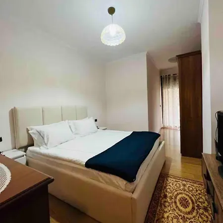 Mbyllur Apartment Tirana